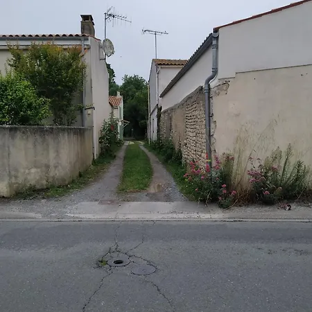 Quatre As - Au Calme